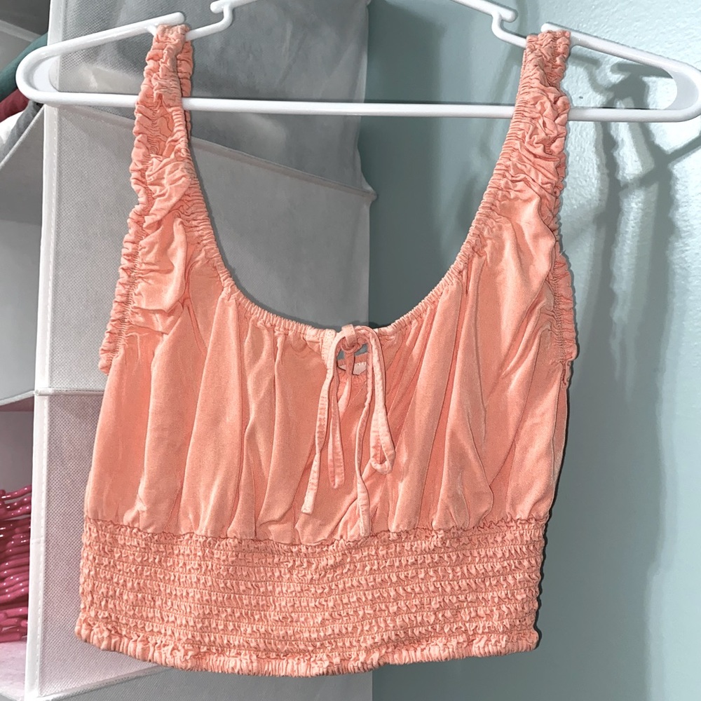 Boutique crop top/peachy color